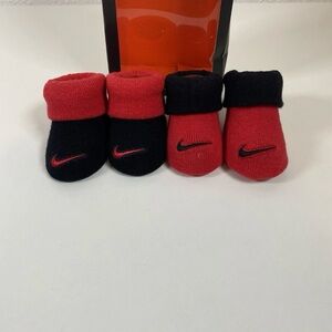 Nike Baby Swoosh 2 Pack Baby Booties for Boys and Girls (0-6M) Red Black, 0-6 M